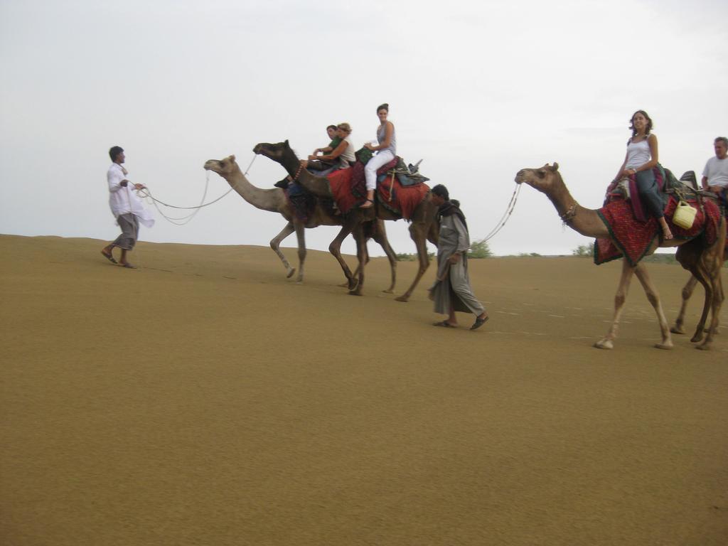 Hotel Suraj Jaisalmer Esterno foto